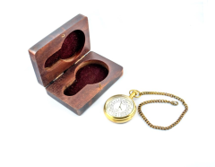 Zegarek z łańcuszkiem w pudełku drewnianym - CLK-0703
