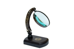 Retro standing magnifying glass on a wooden MAG-0430 base