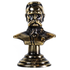Bust Piłsudski Brass