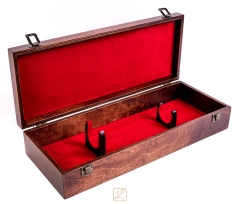 Universal wooden case for pistol replicas