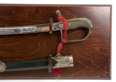 Polish saber model 21 with scabbard, chrome version + hanging table